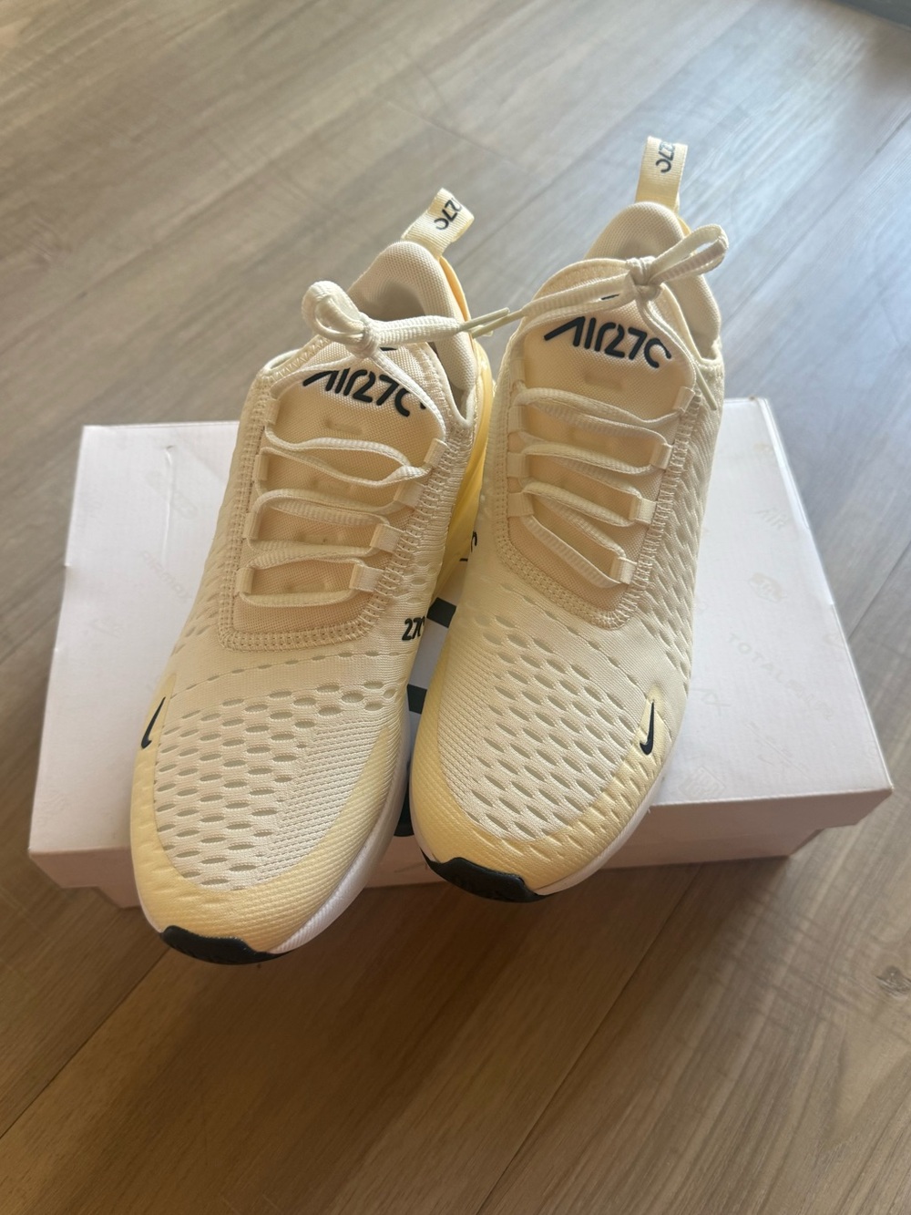 Nike Air Max 270